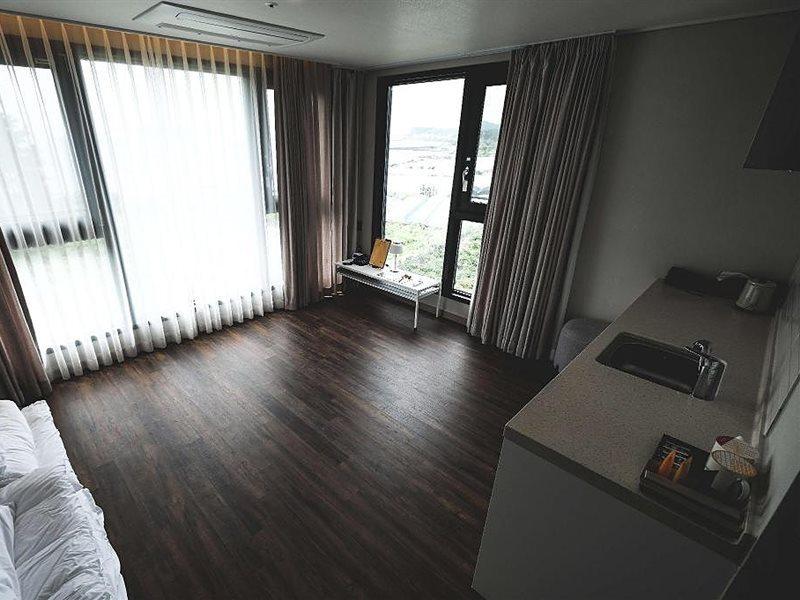 Hotel Seogwipean Согвипхо Экстерьер фото