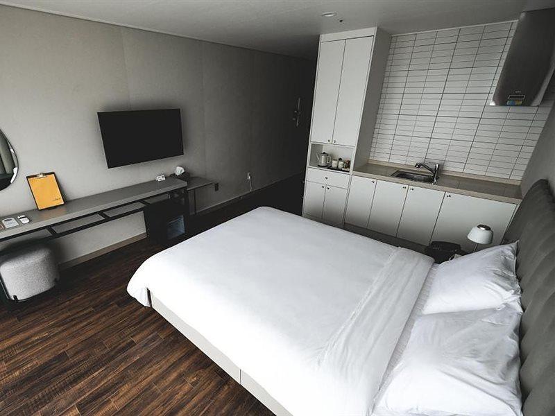 Hotel Seogwipean Согвипхо Экстерьер фото